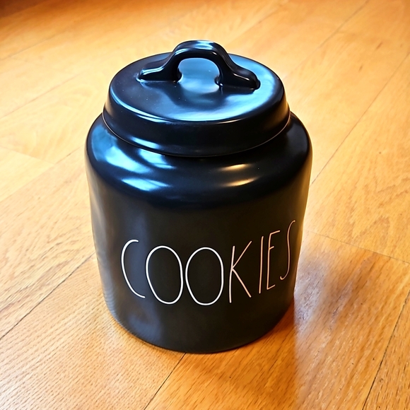 Rae Dunn Ceramic Cookie Jar NWT - Picture 1 of 6